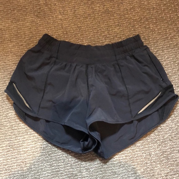 Too small - Picture 1 of 3